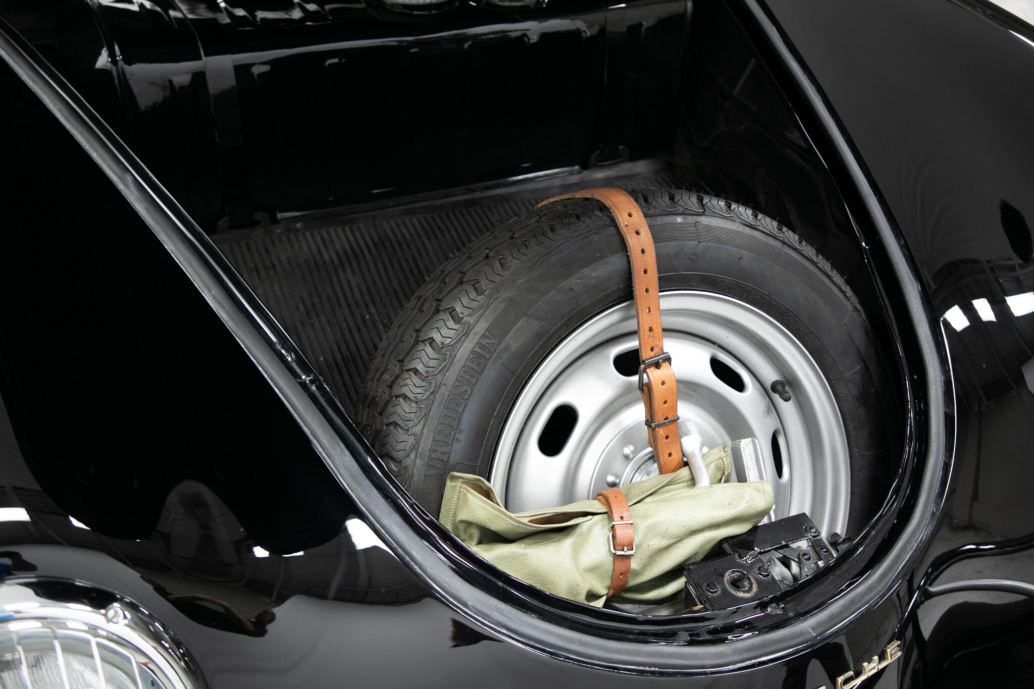 Thumbnail: 1956 Porsche 356 - 21