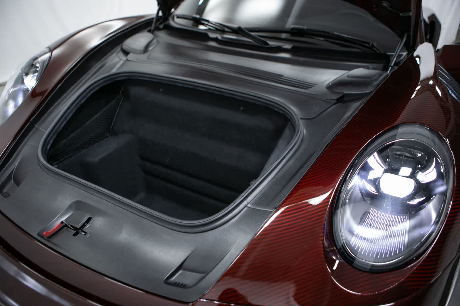 Thumbnail: 2022 Porsche 911 - 38