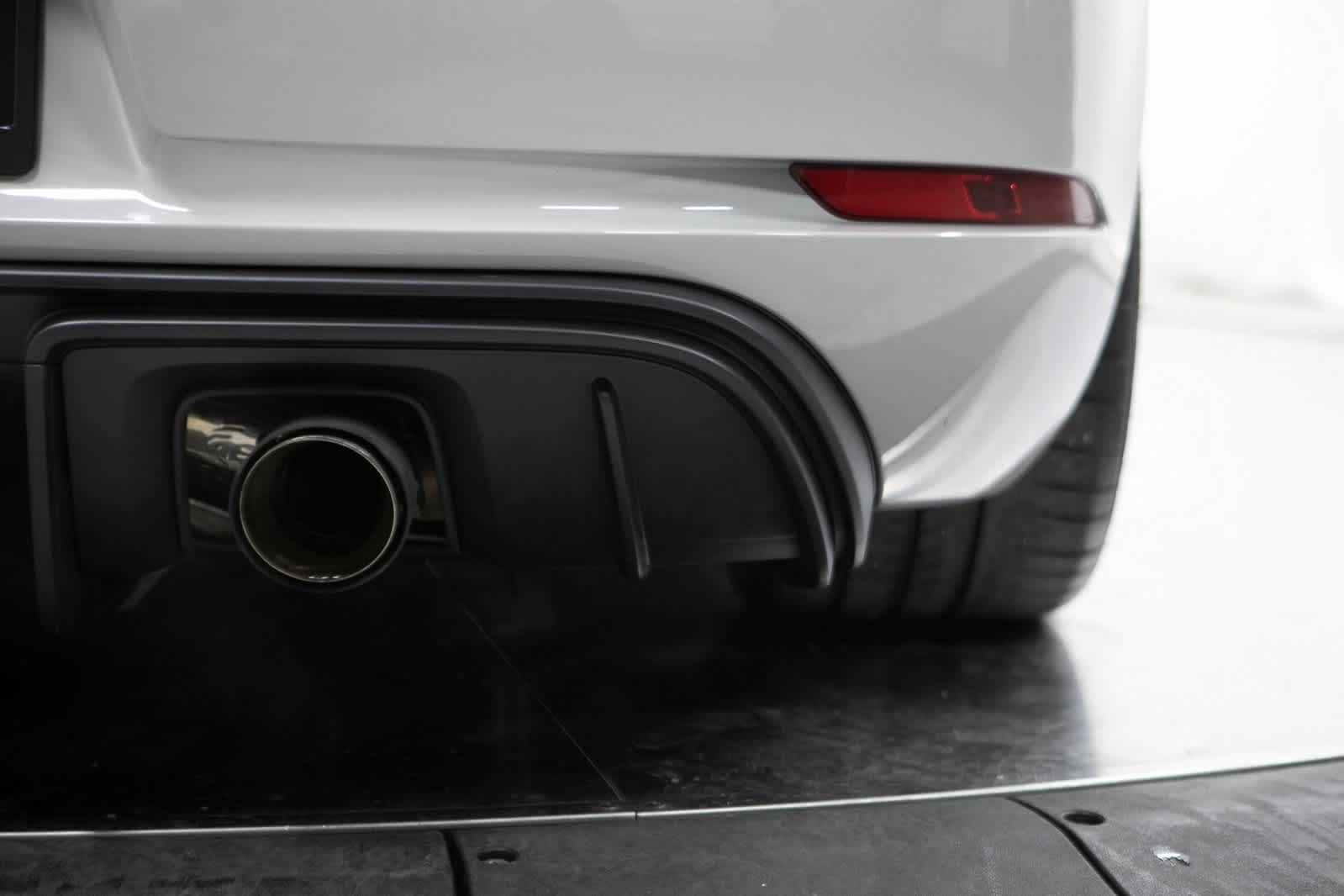 Thumbnail: 2022 Porsche  - 33