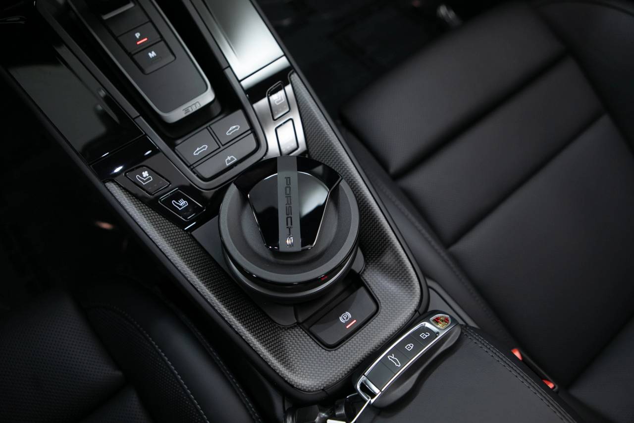 Thumbnail: 2026 Porsche 911 - 30