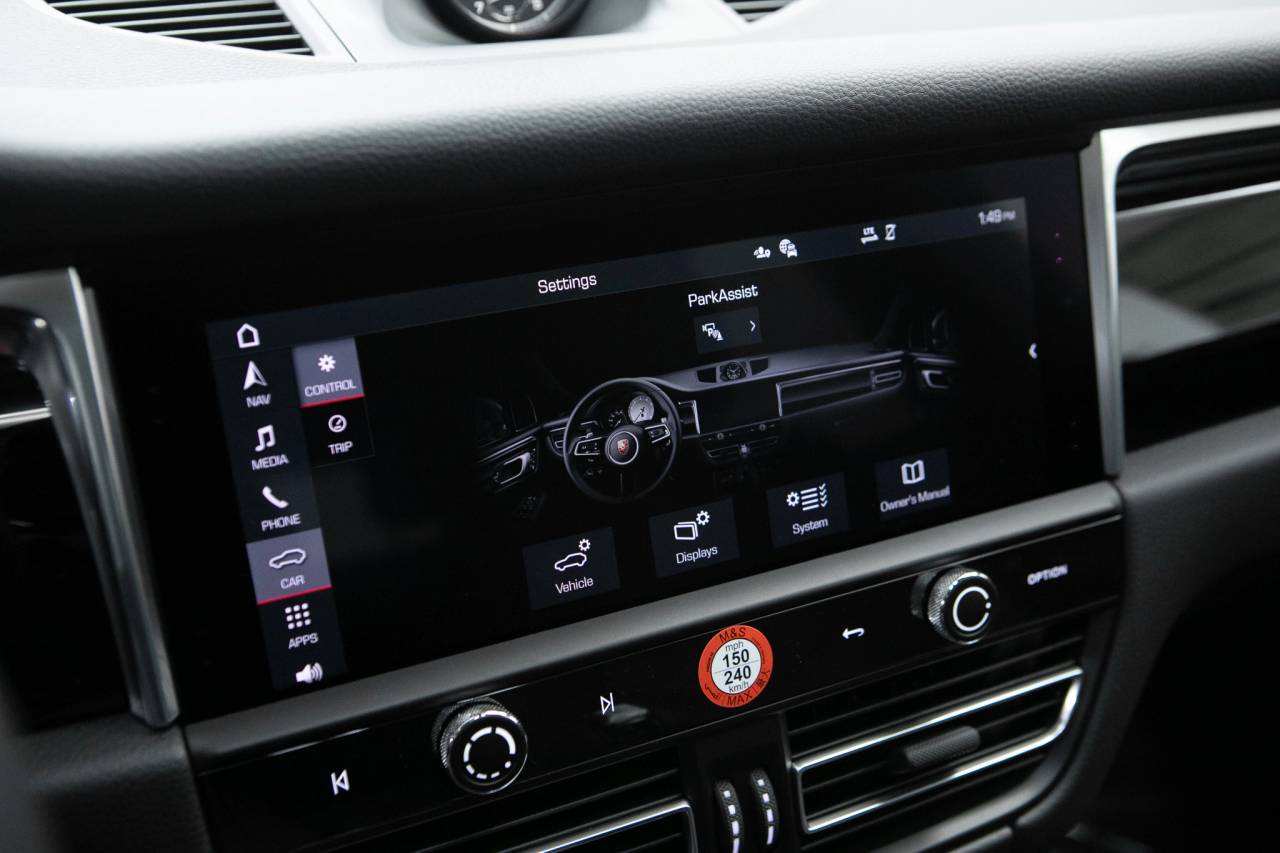 Thumbnail: 2026 Porsche Macan - 22