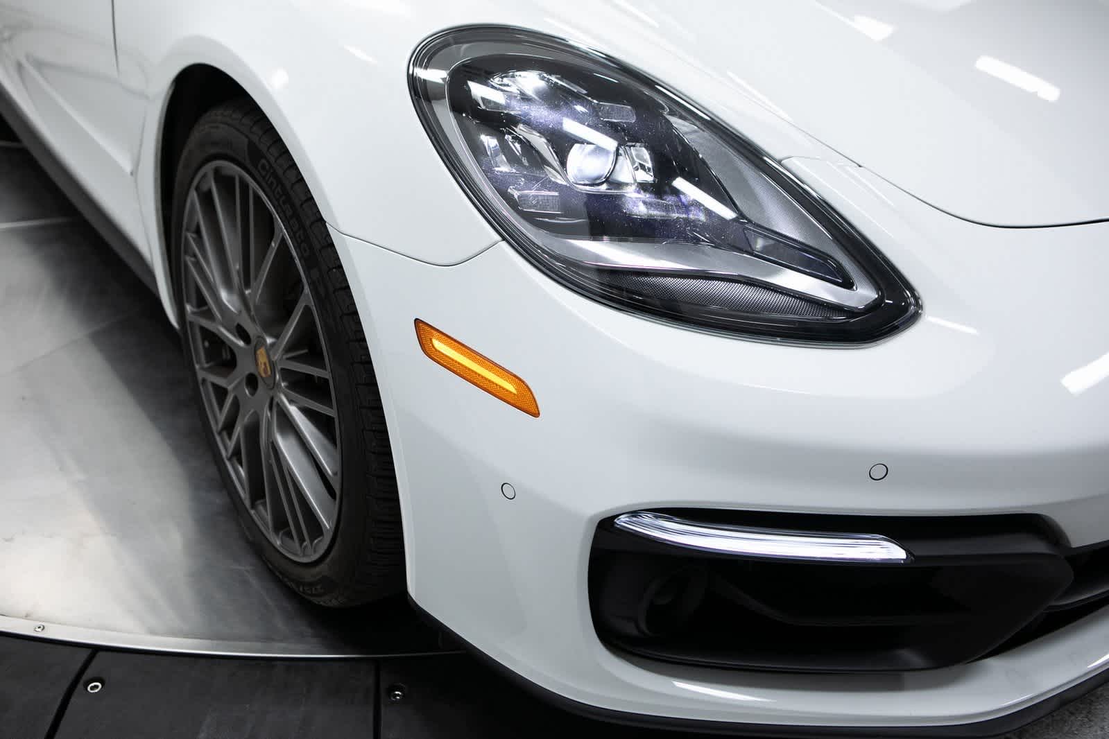 Thumbnail: 2023 Porsche Panamera - 12