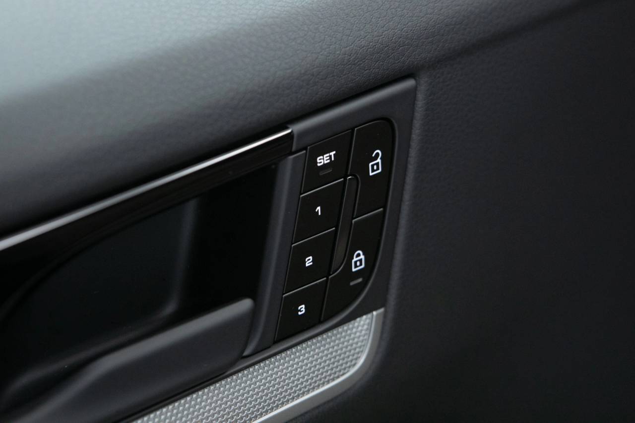 Thumbnail: 2026 Porsche  - 26