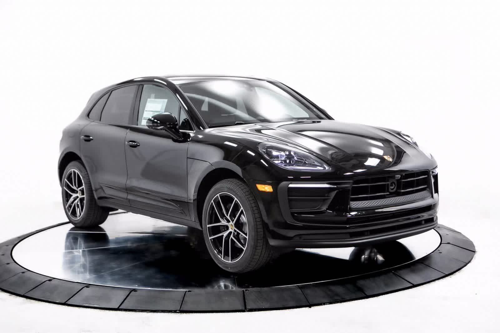 Thumbnail: 2025 Porsche Macan - 9