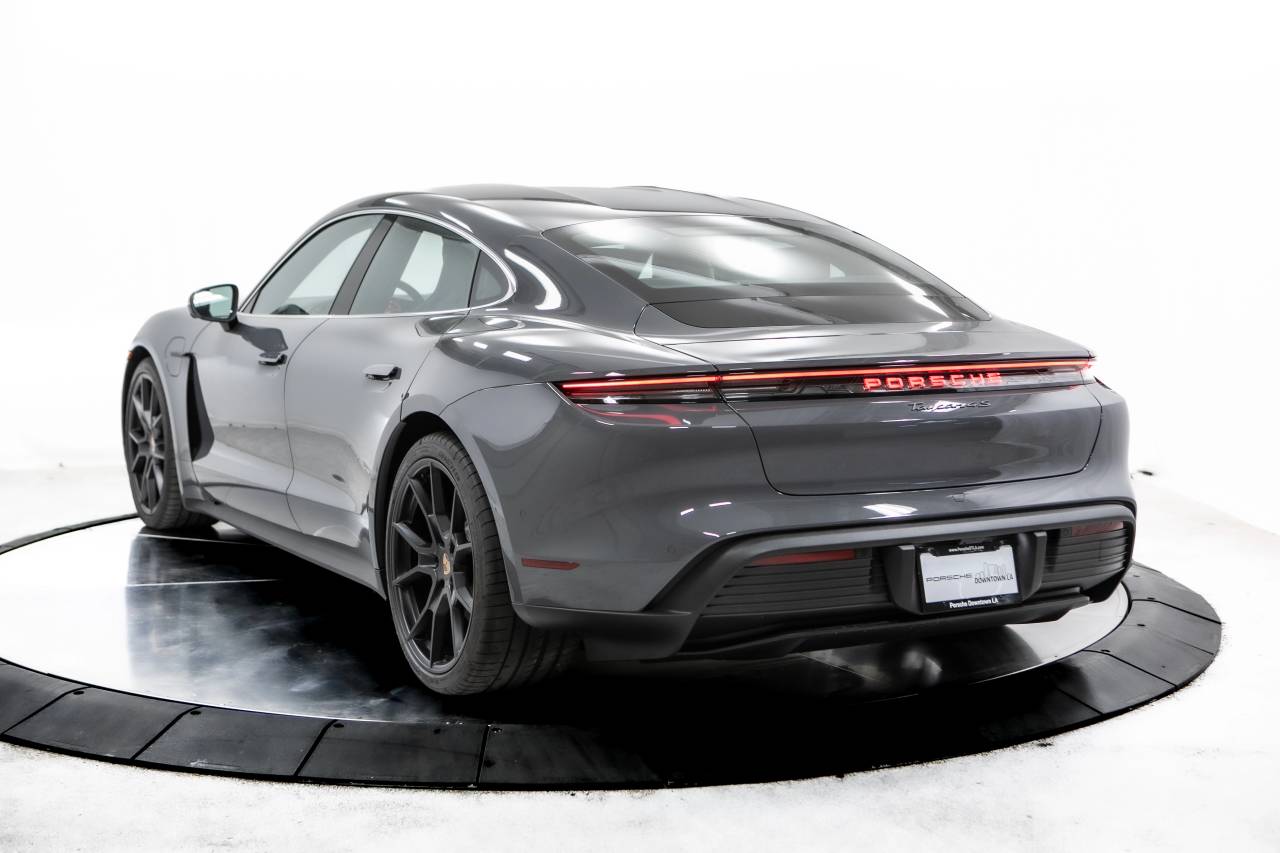 Thumbnail: 2025 Porsche Taycan - 3