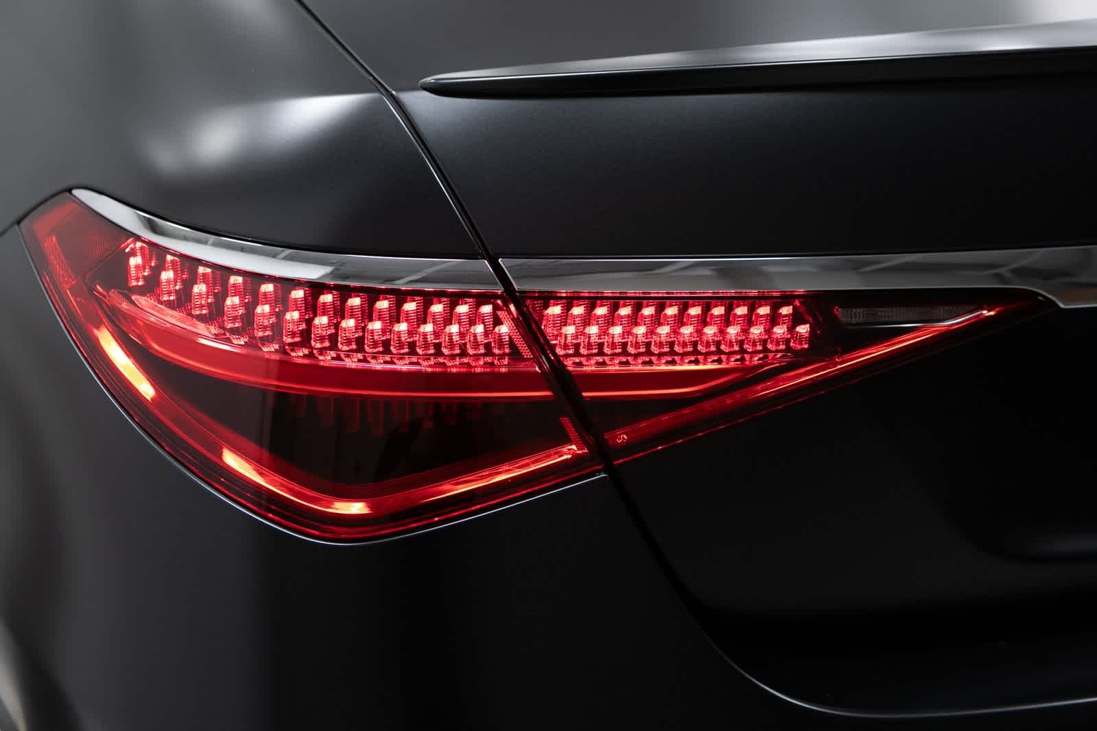 Thumbnail: 2023 Mercedes-Benz S-Class - 32