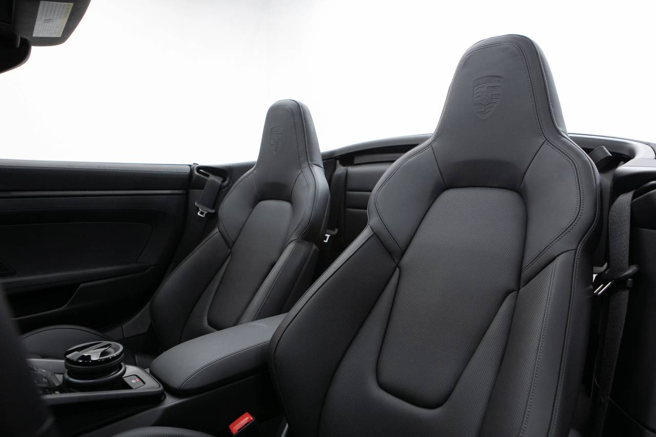 Thumbnail: 2026 Porsche 911 - 5