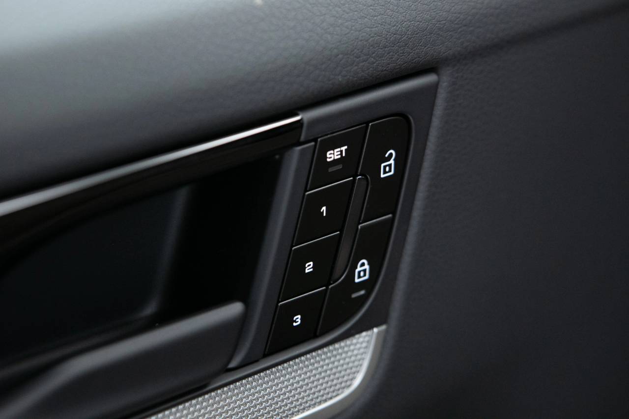 Thumbnail: 2026 Porsche  - 25