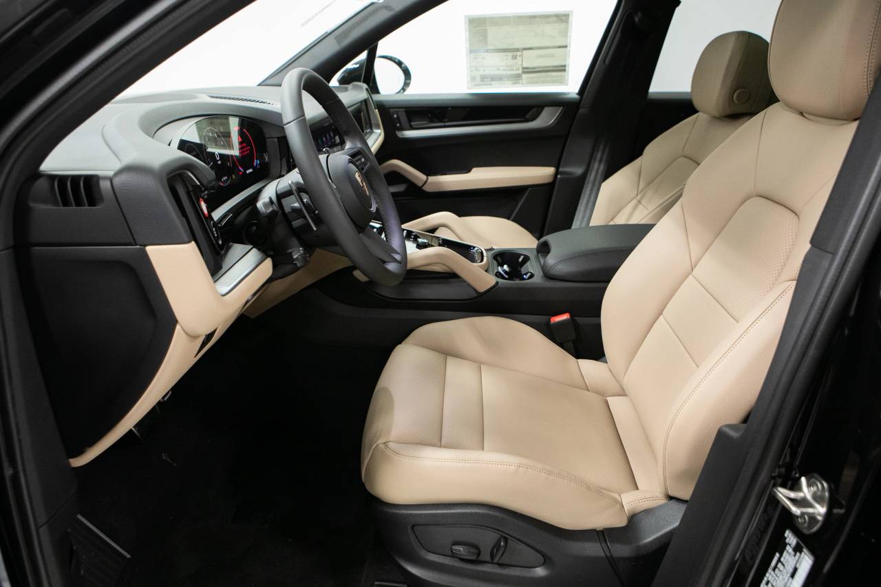 Thumbnail: 2026 Porsche Cayenne - 23