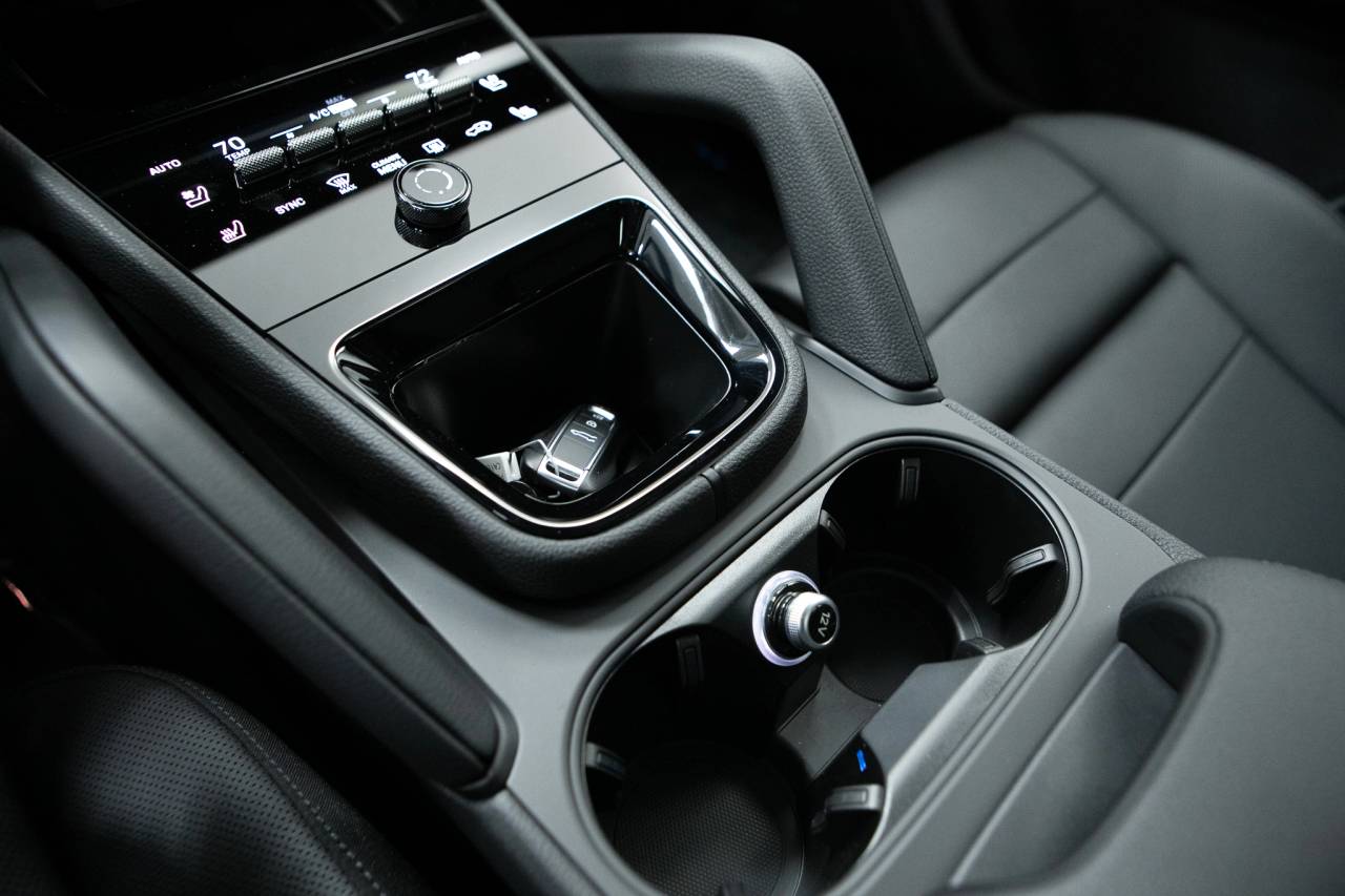 Thumbnail: 2026 Porsche Cayenne - 31