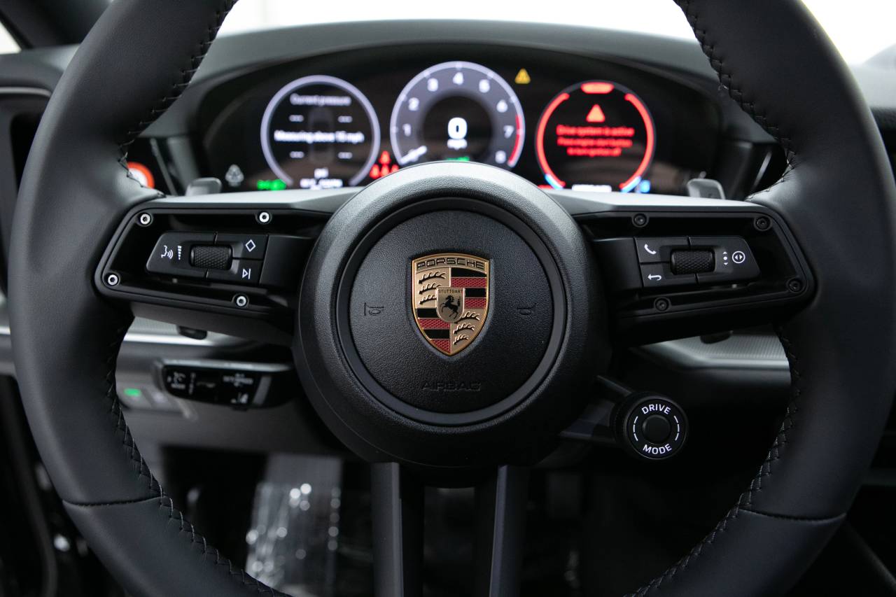 Thumbnail: 2025 Porsche Cayenne - 10