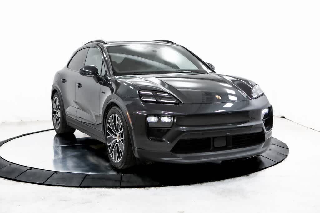 Thumbnail: 2025 Porsche Macan - 9