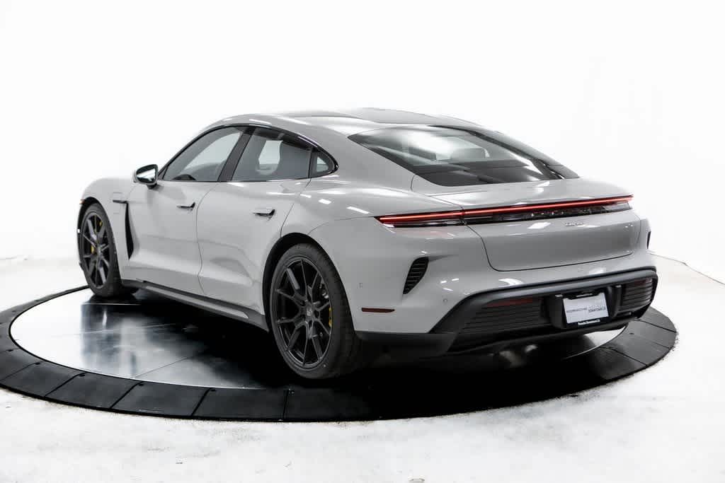 Thumbnail: 2025 Porsche Taycan - 3