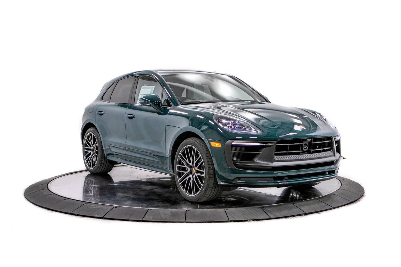 Thumbnail: 2026 Porsche Macan - 9