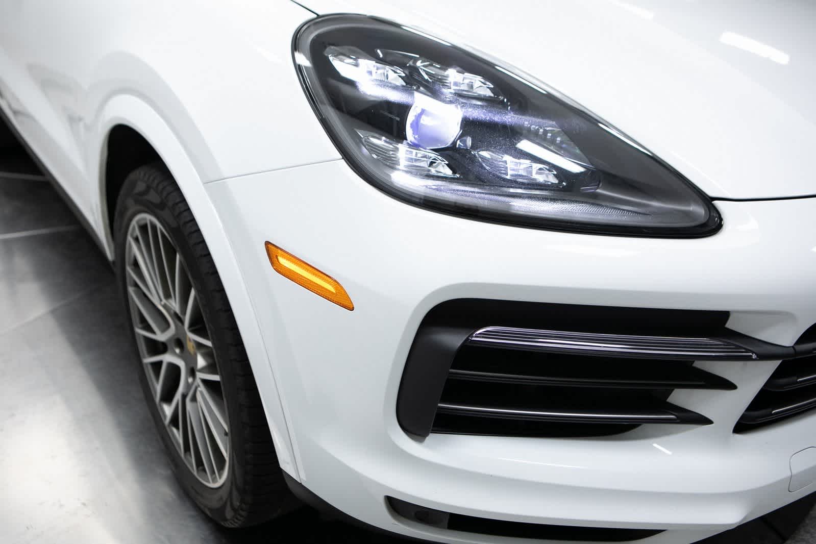 Thumbnail: 2022 Porsche Cayenne - 12