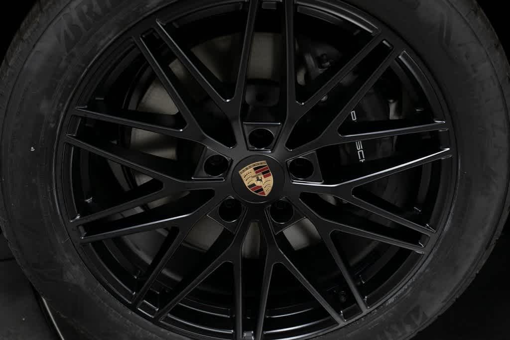 Thumbnail: 2025 Porsche  - 11