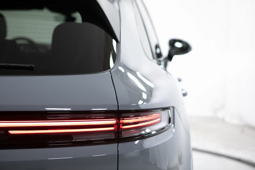 Thumbnail: 2025 Porsche Cayenne - 39