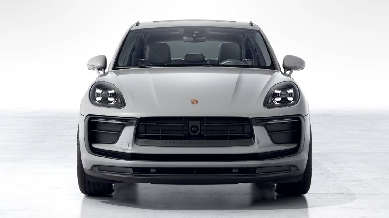 Thumbnail: 2026 Porsche Macan - 8
