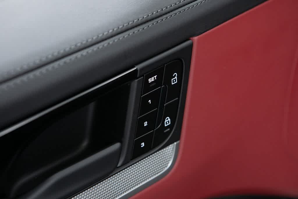 Thumbnail: 2025 Porsche Cayenne - 22