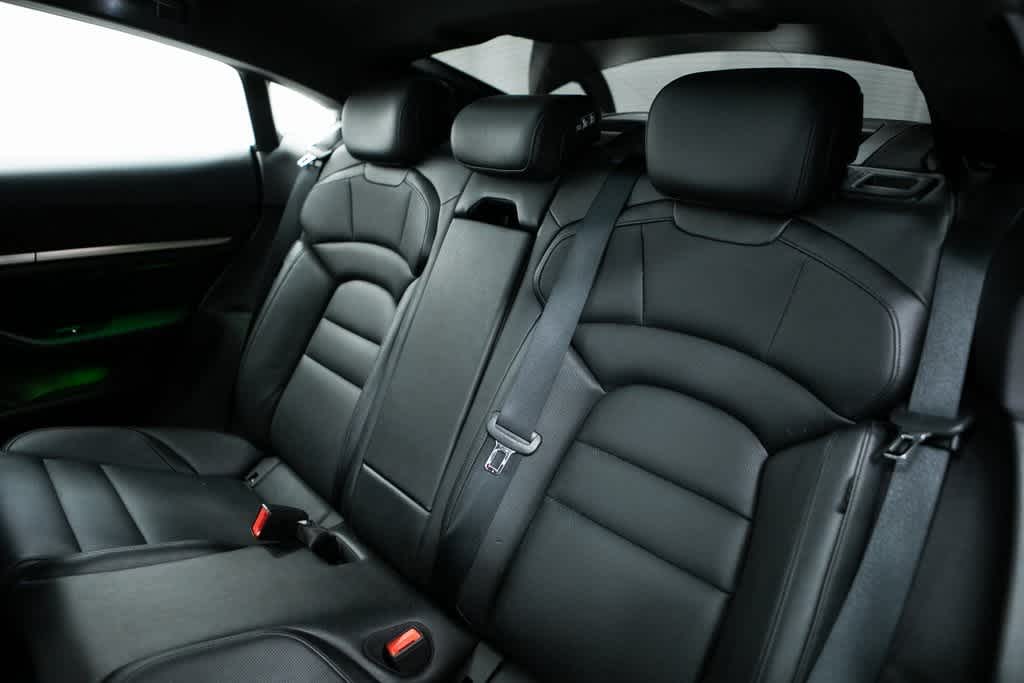 Thumbnail: 2022 Porsche Taycan - 30