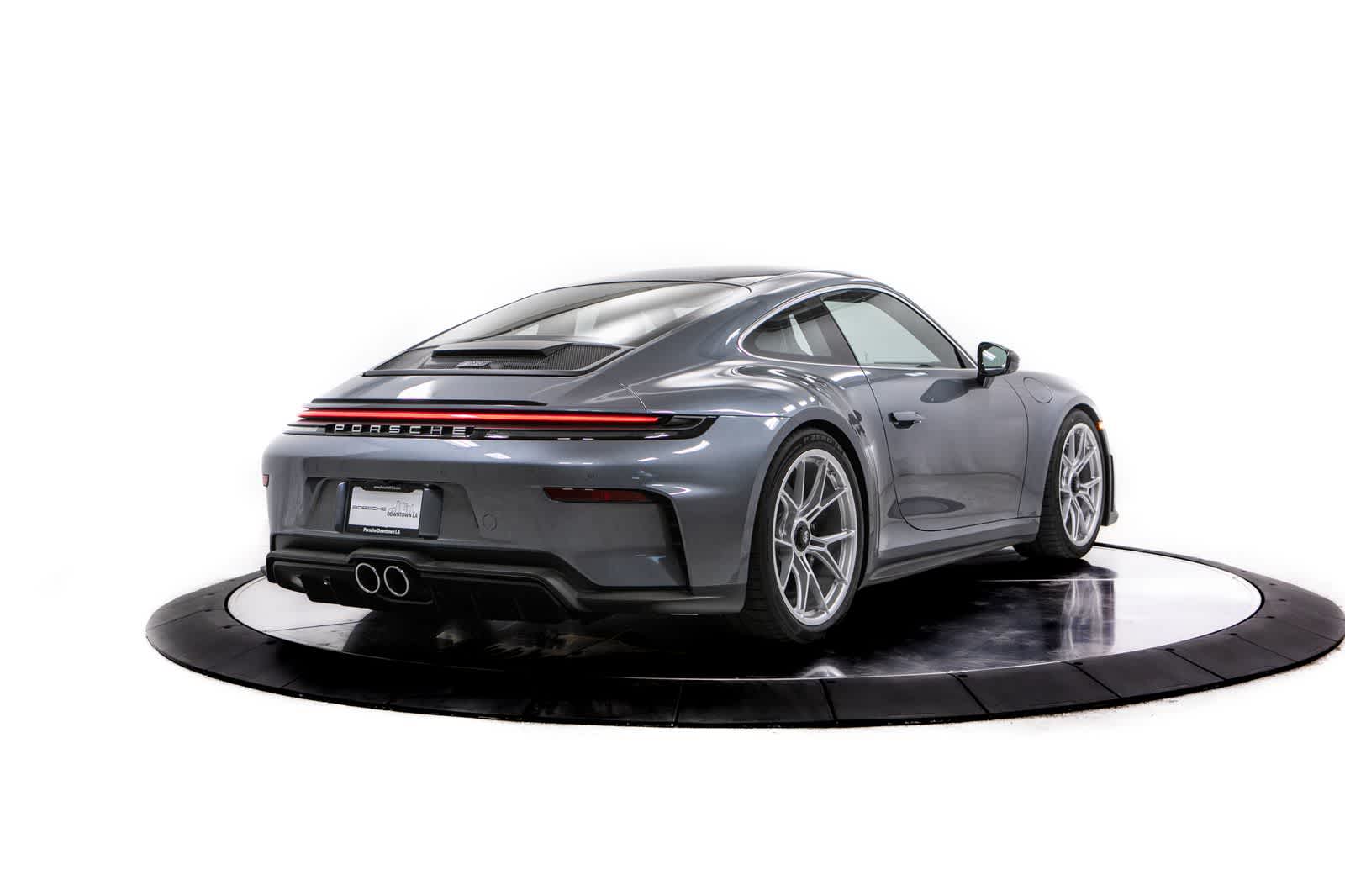 Thumbnail: 2026 Porsche 911 - 7