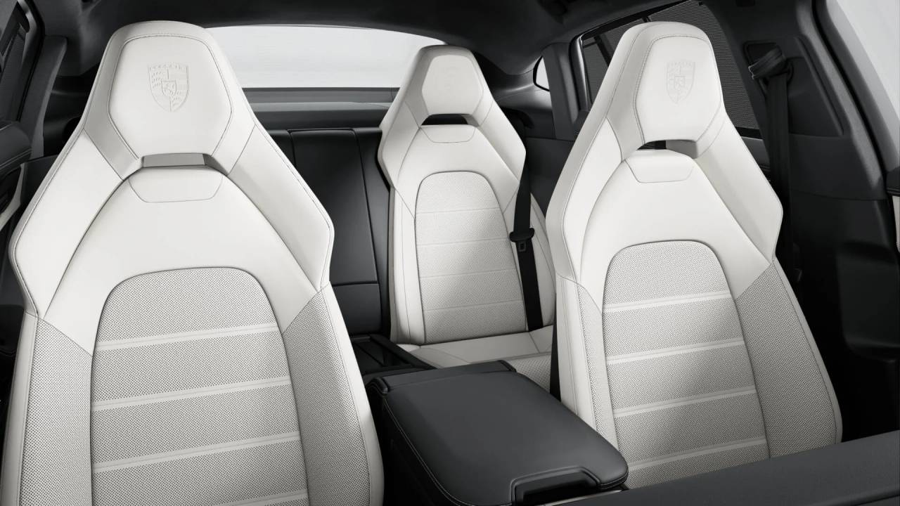 Thumbnail: 2026 Porsche Panamera - 9