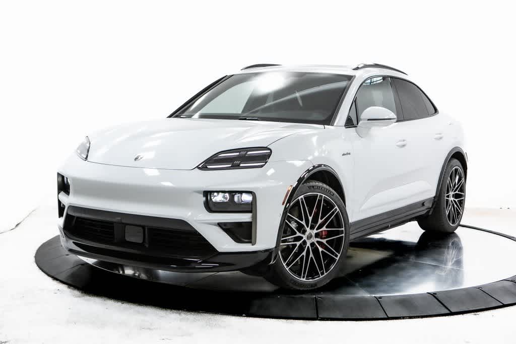 Thumbnail: 2025 Porsche Macan - 1