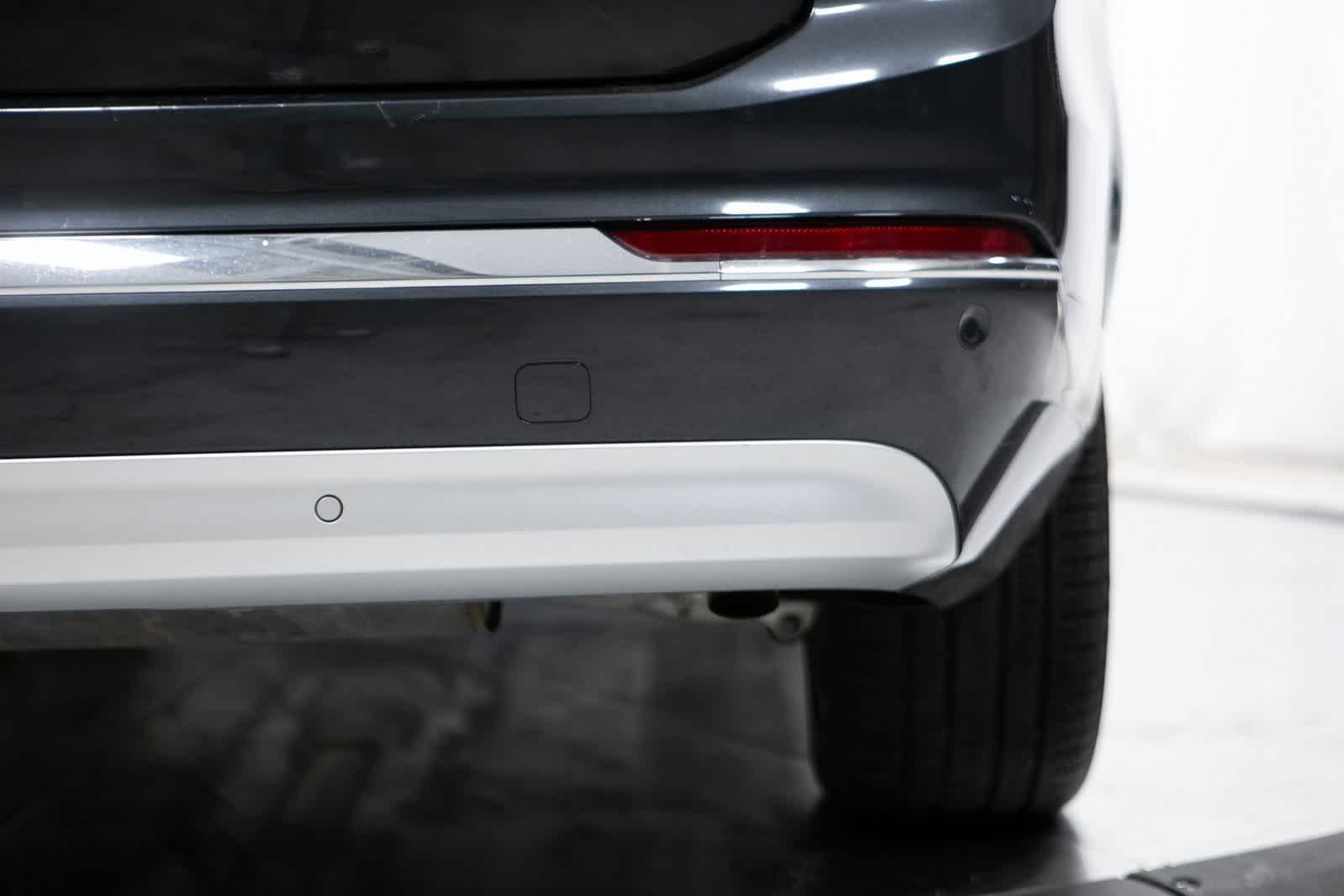 Thumbnail: 2022 Volvo XC90 - 36