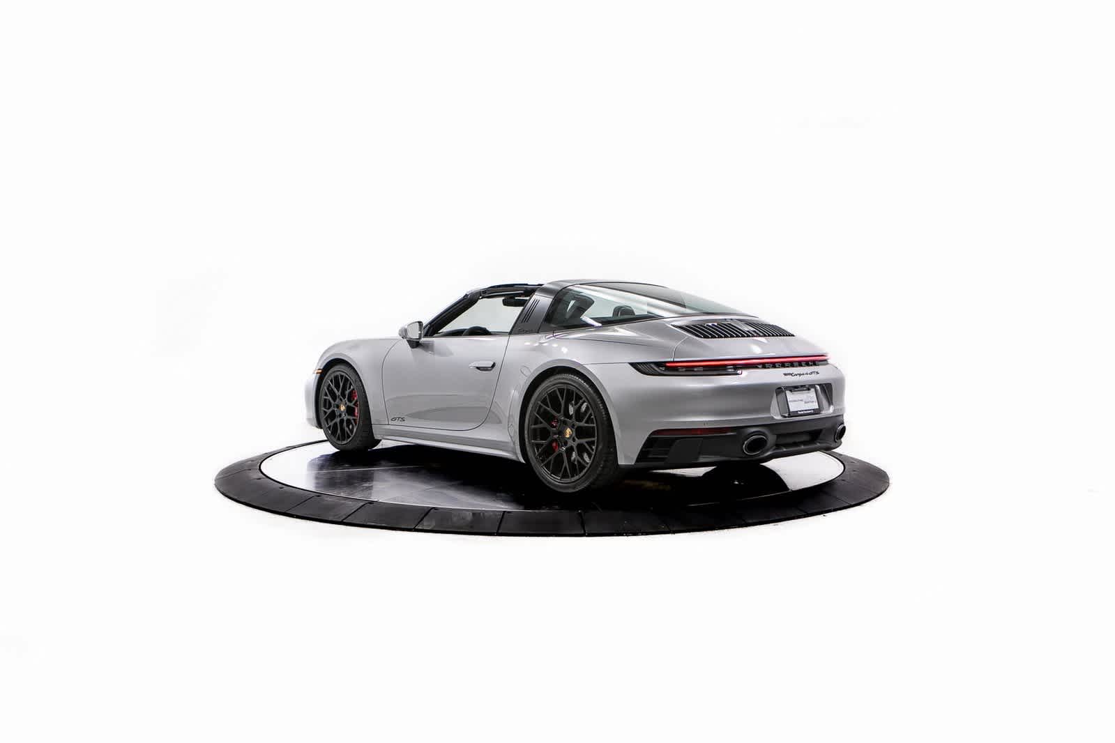 Thumbnail: 2024 Porsche 911 - 3