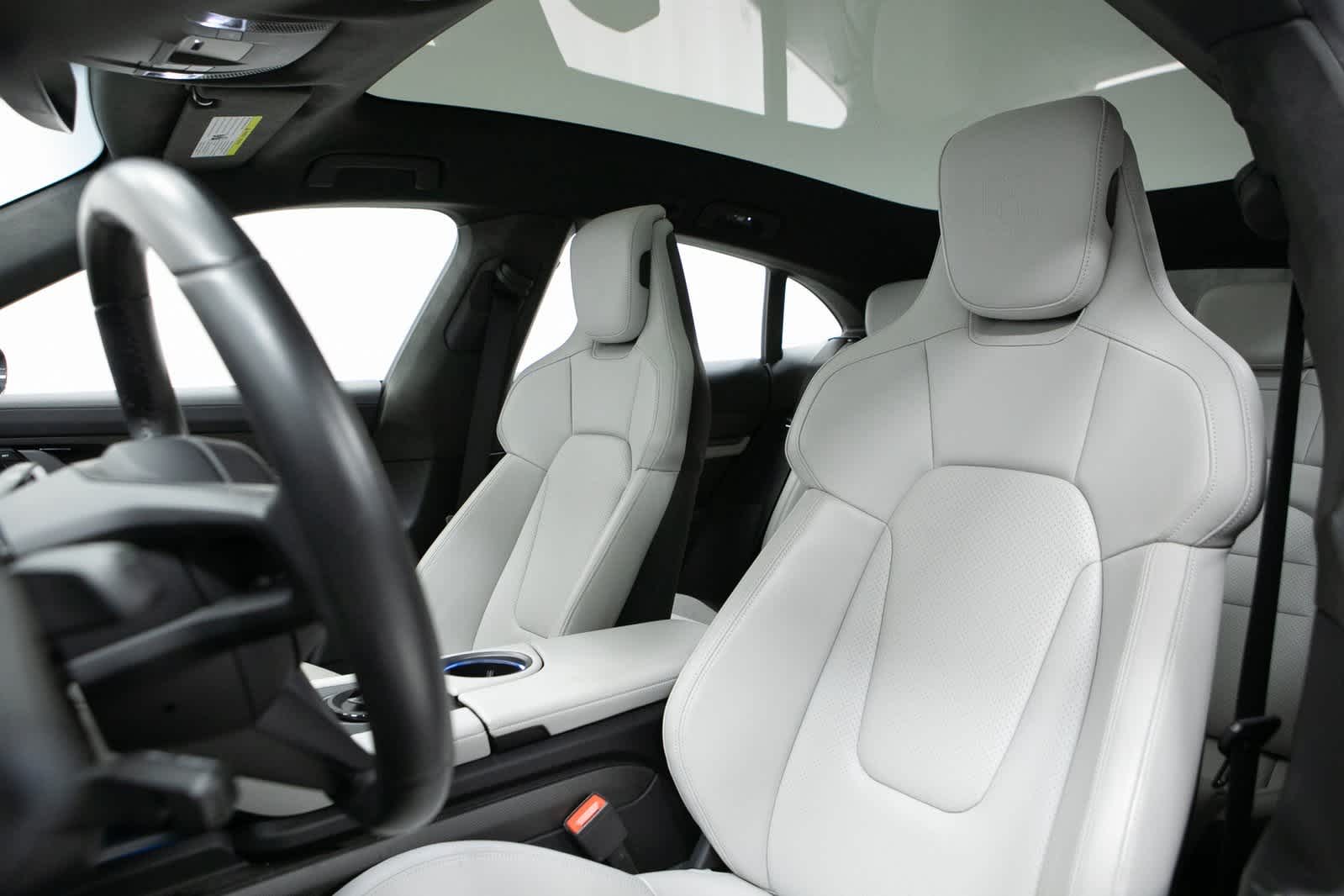 Thumbnail: 2024 Porsche Taycan - 5