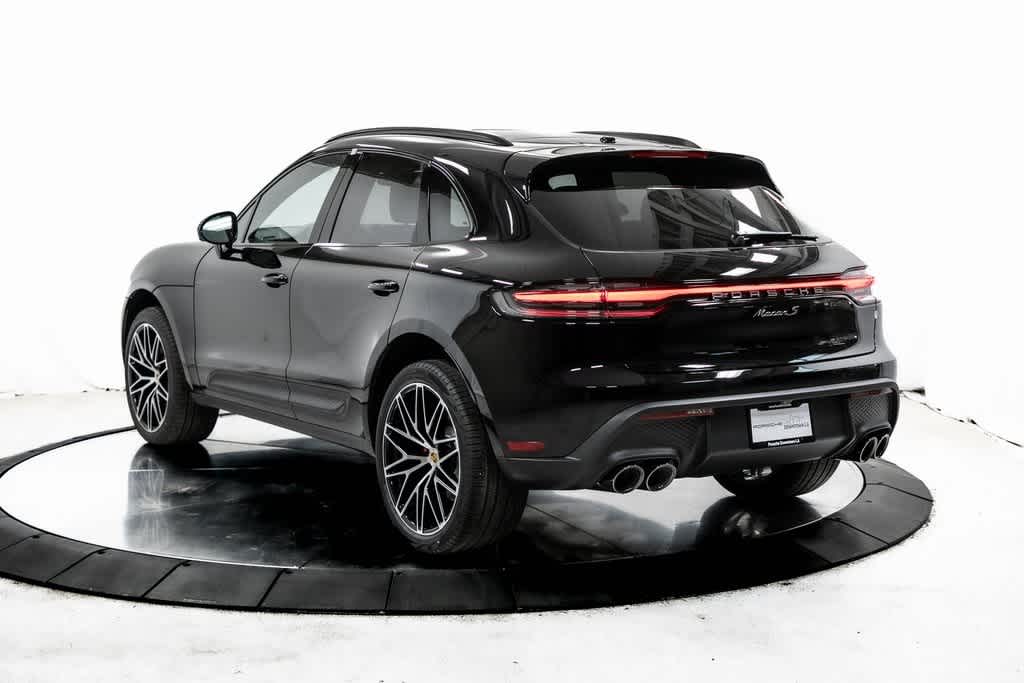 Thumbnail: 2025 Porsche Macan - 3