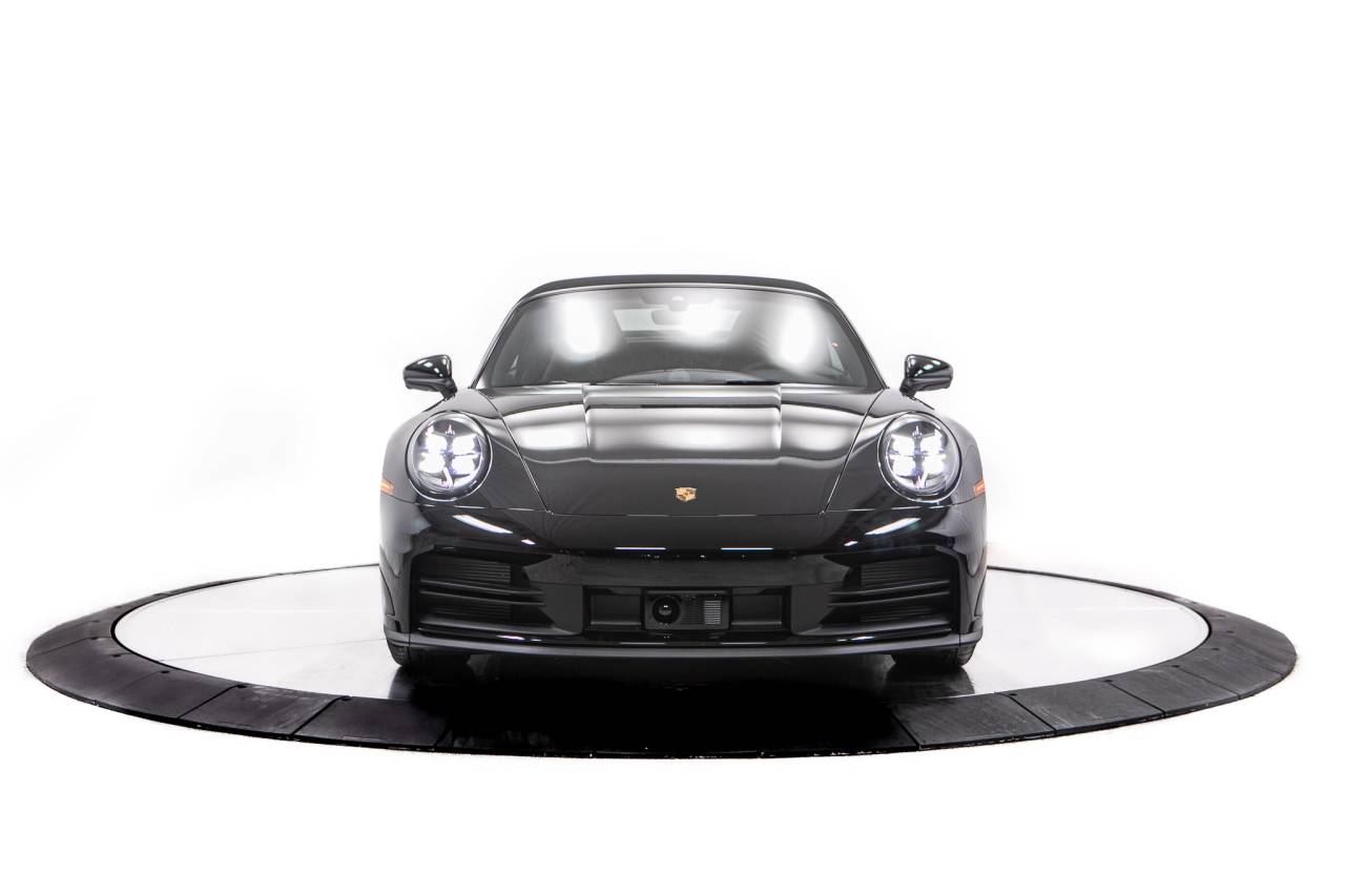 Thumbnail: 2026 Porsche 911 - 10