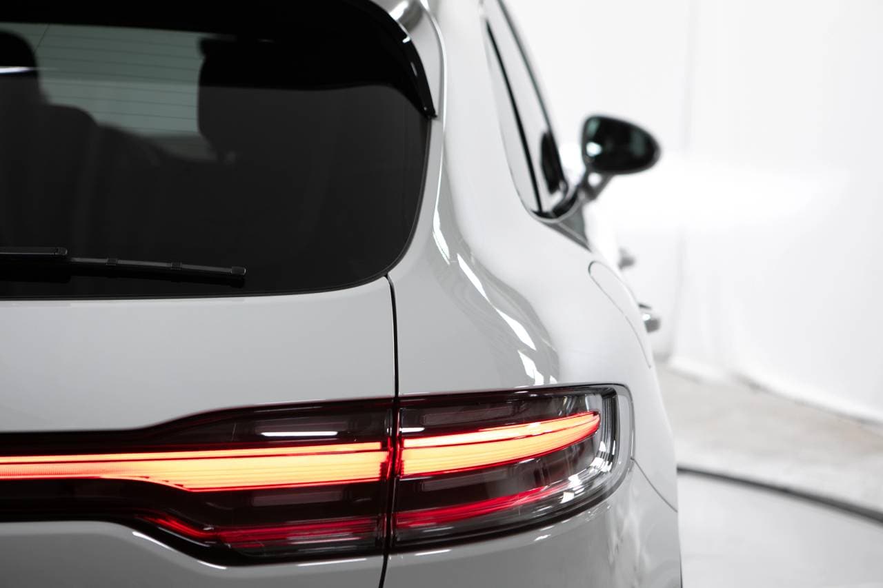 Thumbnail: 2025 Porsche Macan - 20