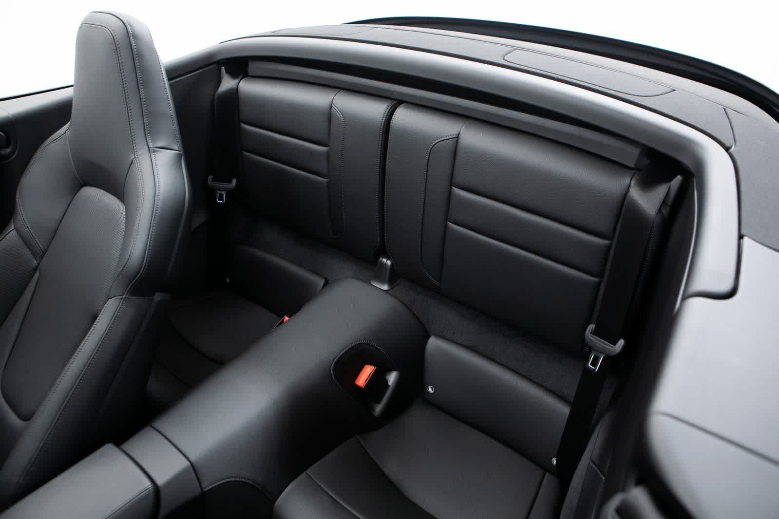 Thumbnail: 2025 Porsche 911 - 25