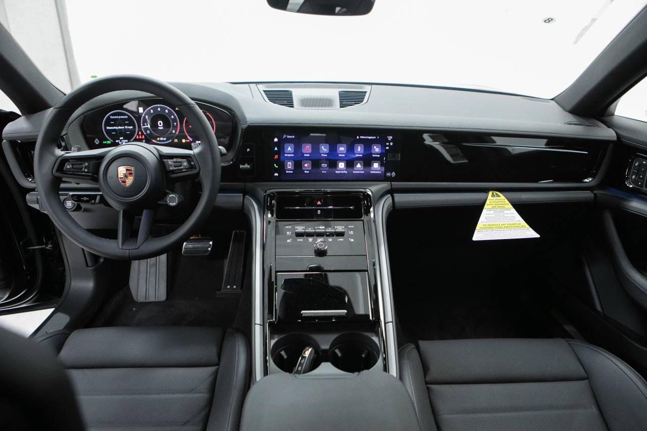 Thumbnail: 2026 Porsche Panamera - 20