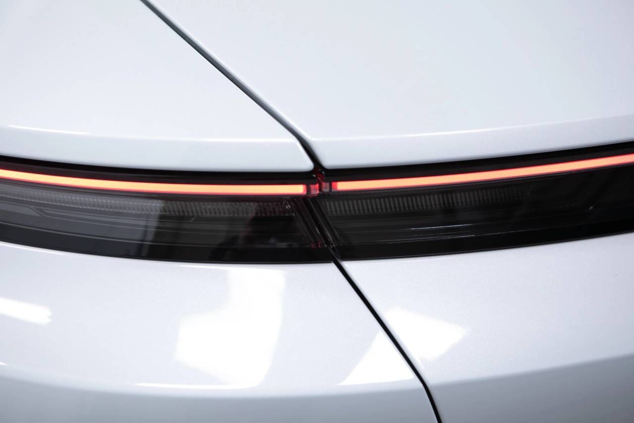 Thumbnail: 2026 Porsche Taycan - 16