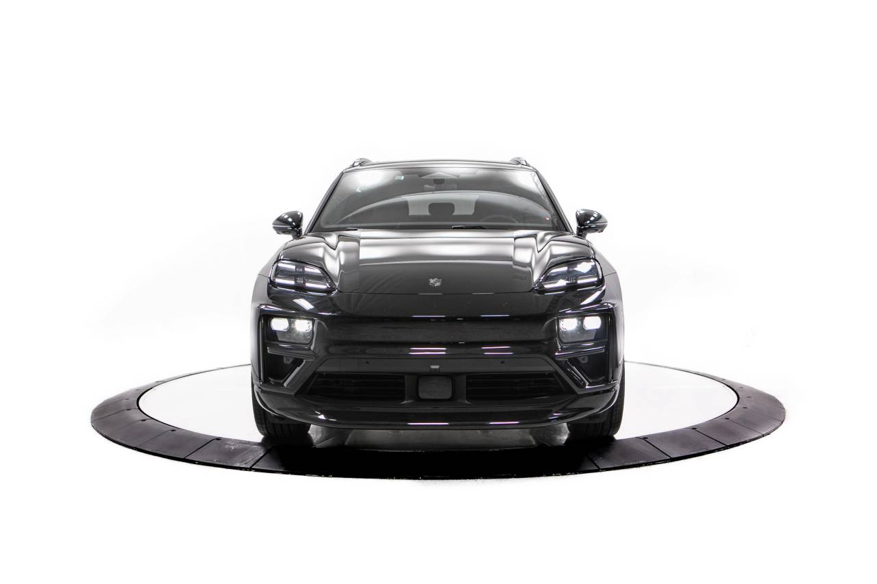 Thumbnail: 2025 Porsche Macan - 10