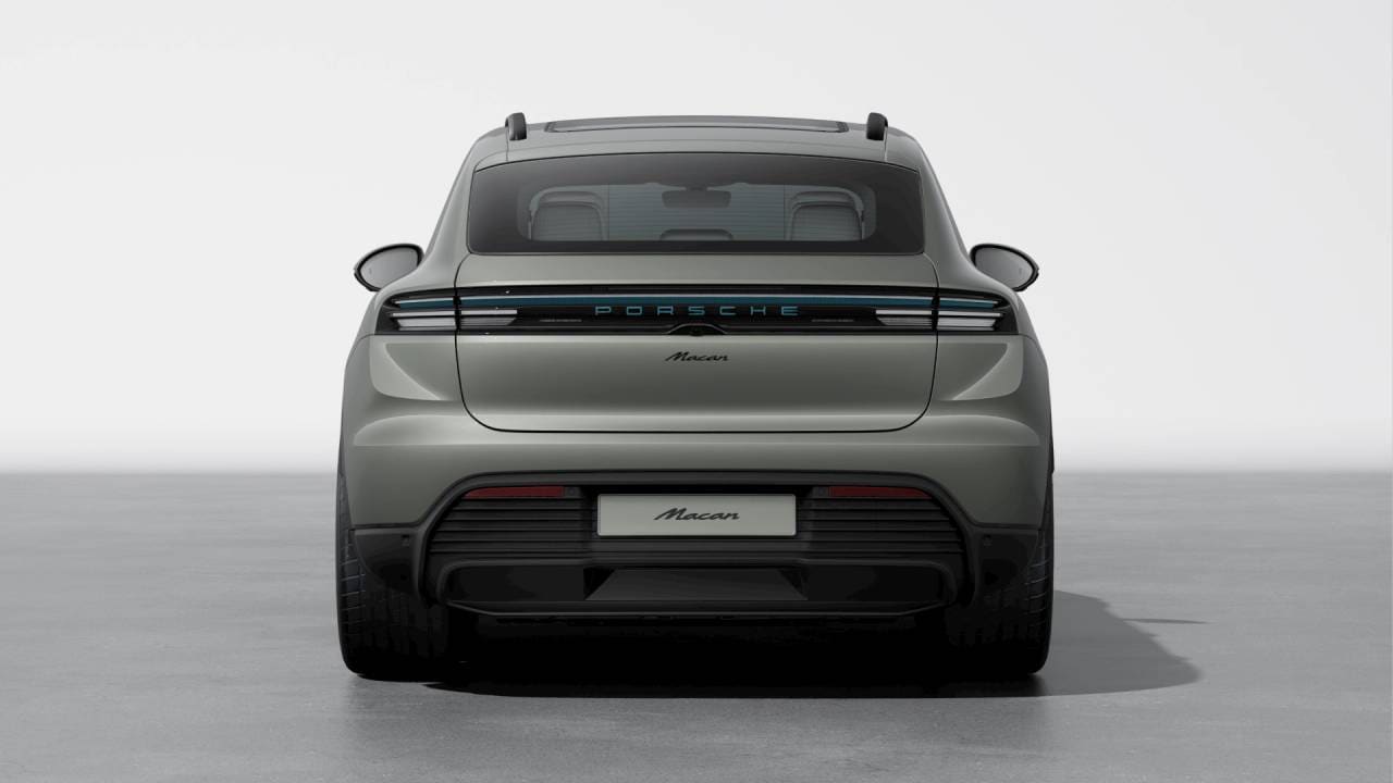 Thumbnail: 2026 Porsche Macan - 7