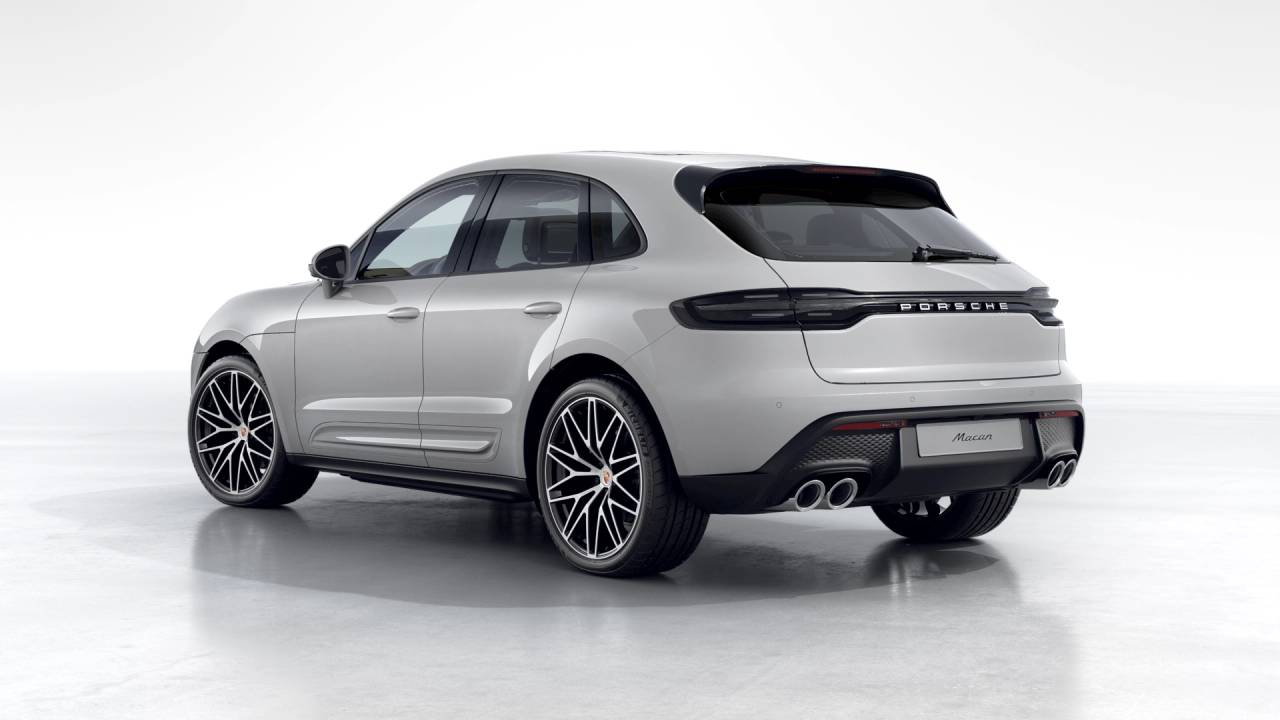 Thumbnail: 2026 Porsche Macan - 3