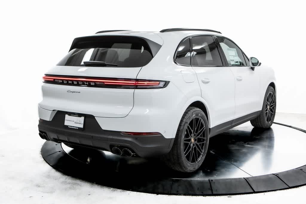 Thumbnail: 2025 Porsche Cayenne - 7