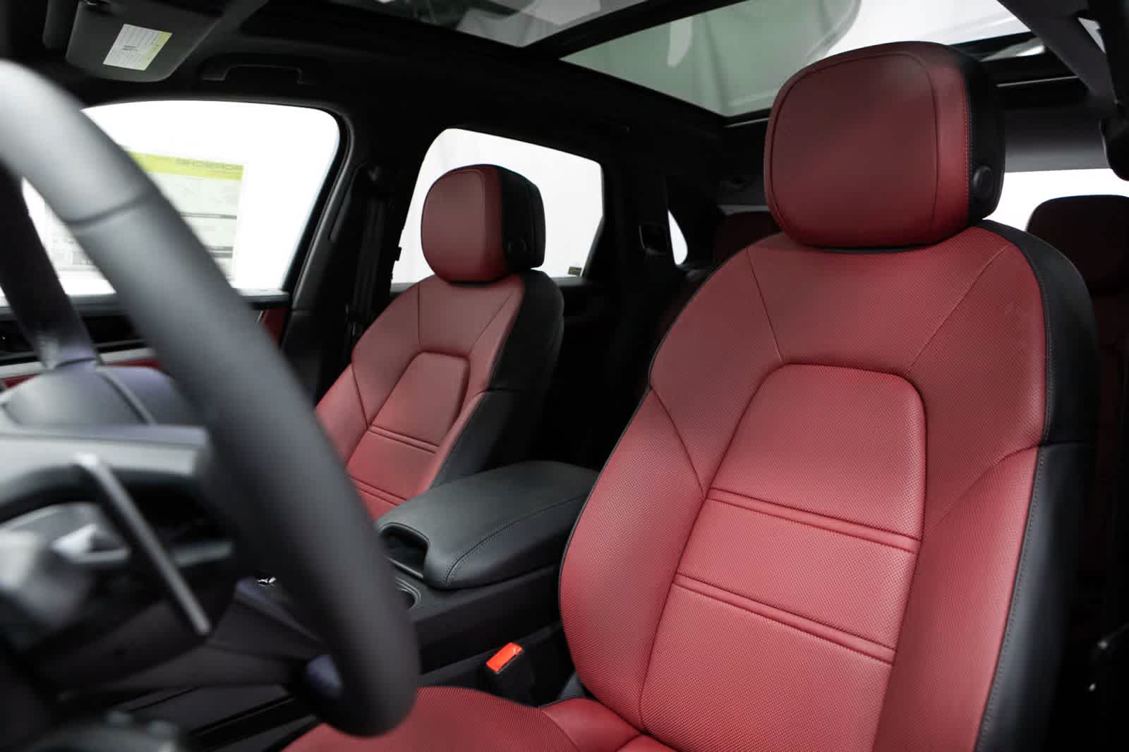 Thumbnail: 2025 Porsche Cayenne - 5