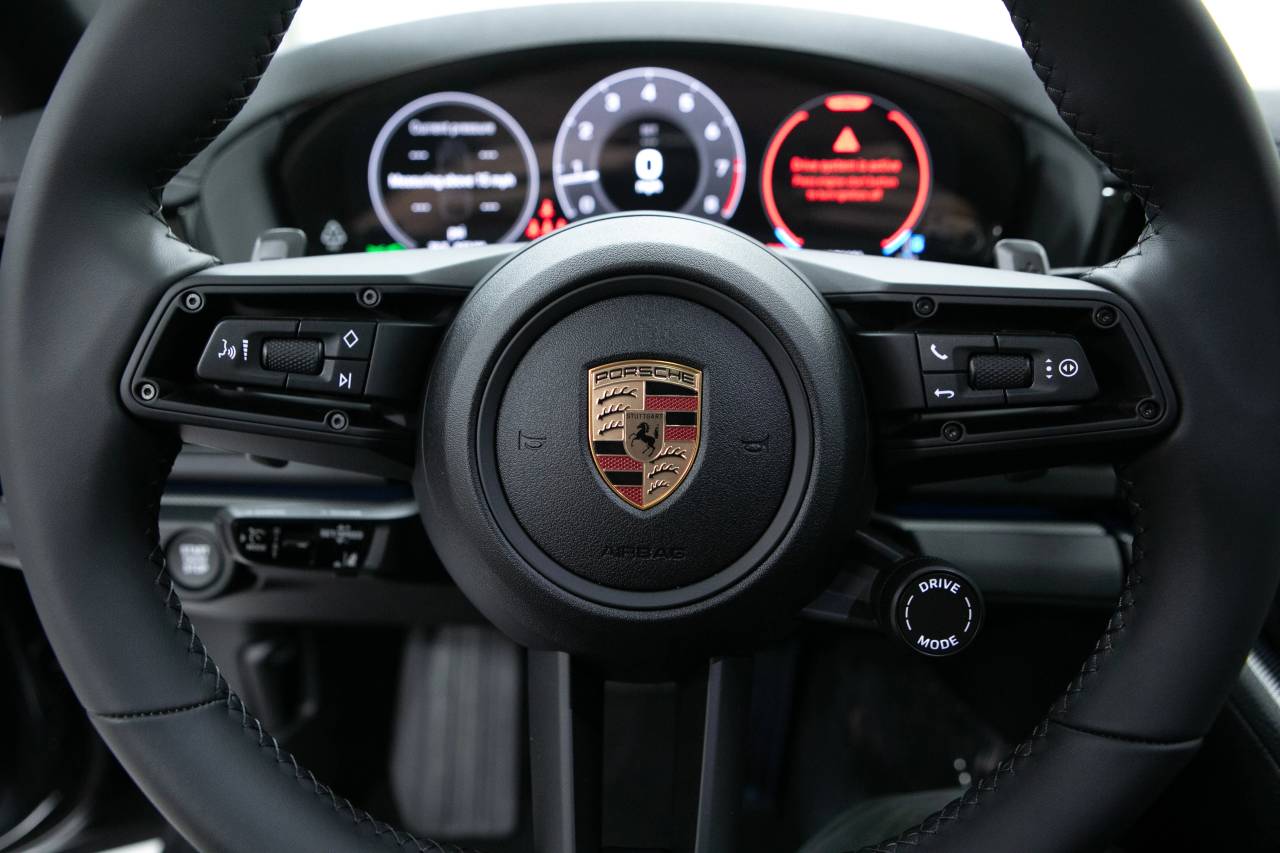Thumbnail: 2025 Porsche Panamera - 10