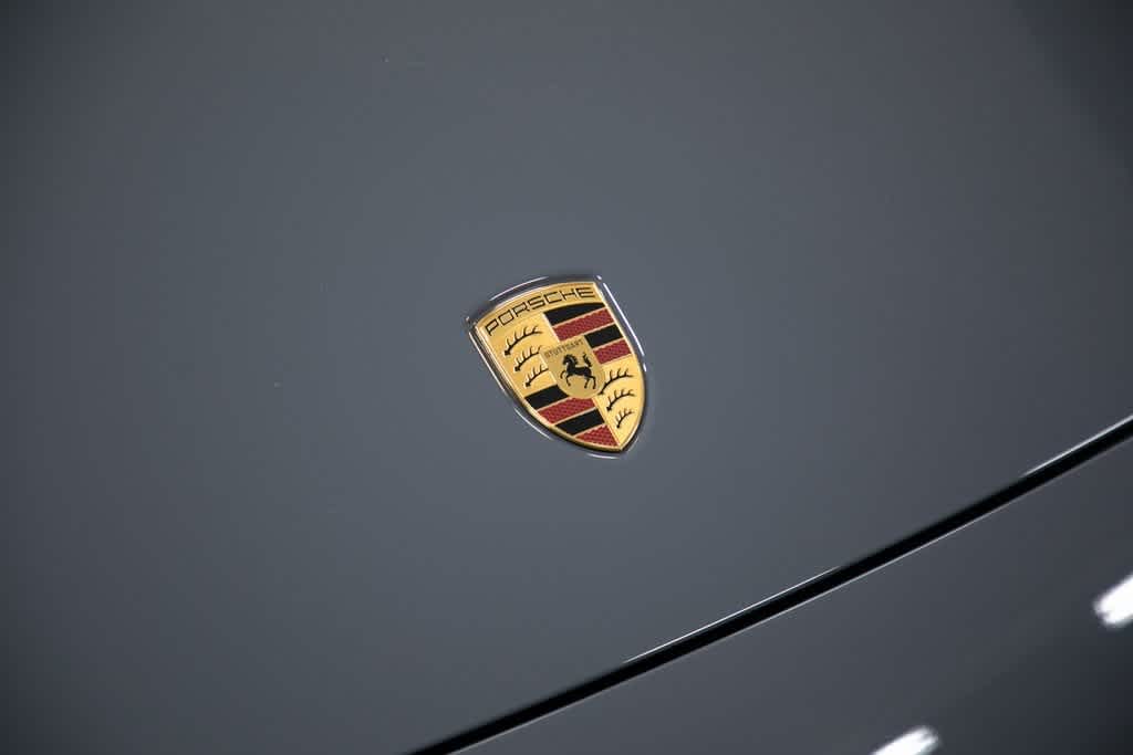 Thumbnail: 2025 Porsche 911 - 31
