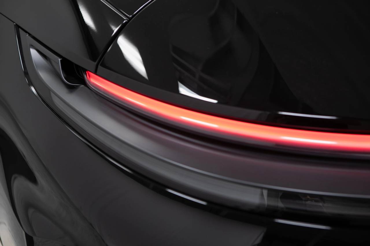 Thumbnail: 2026 Porsche 911 - 16