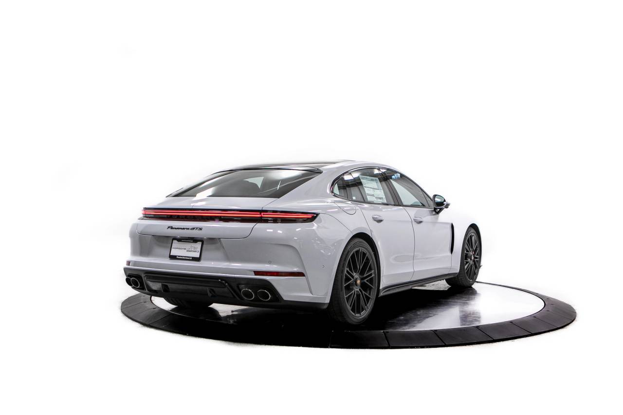 Thumbnail: 2026 Porsche Panamera - 7