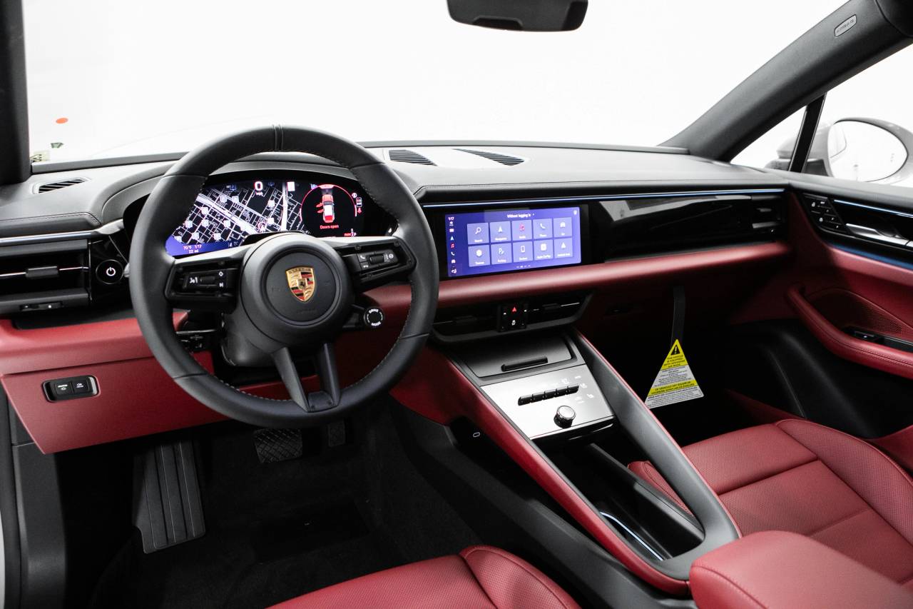 Thumbnail: 2026 Porsche Macan - 19