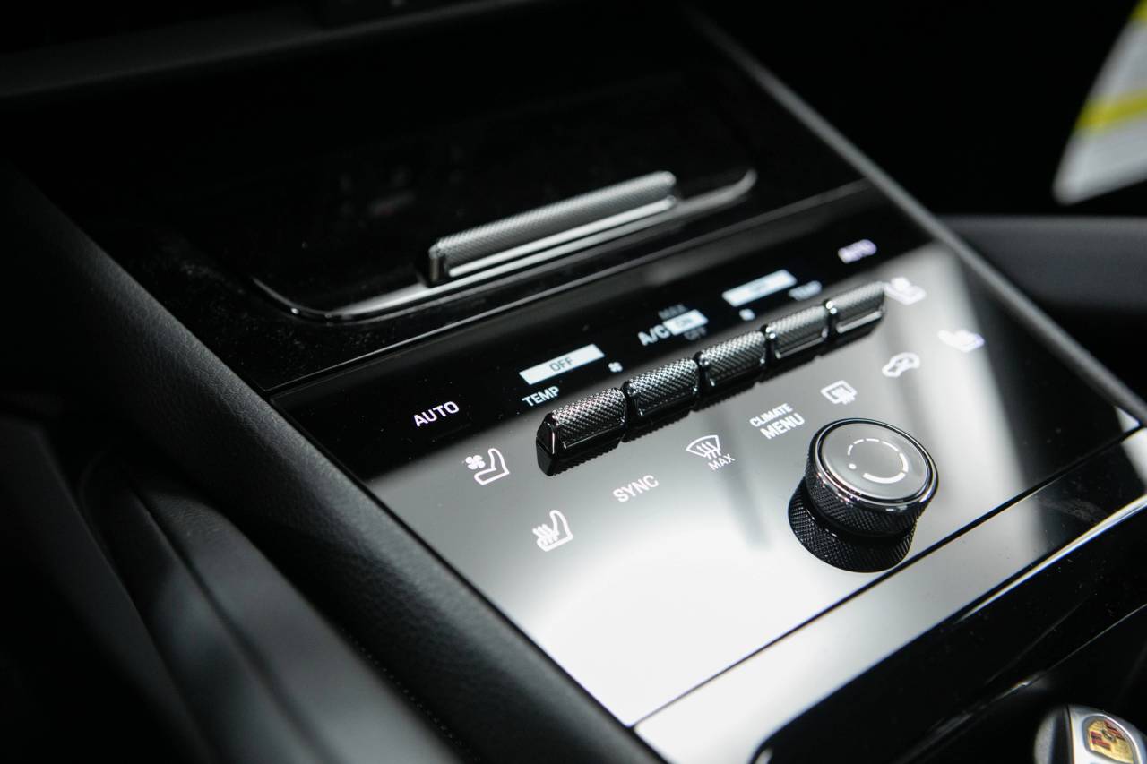 Thumbnail: 2026 Porsche  - 27