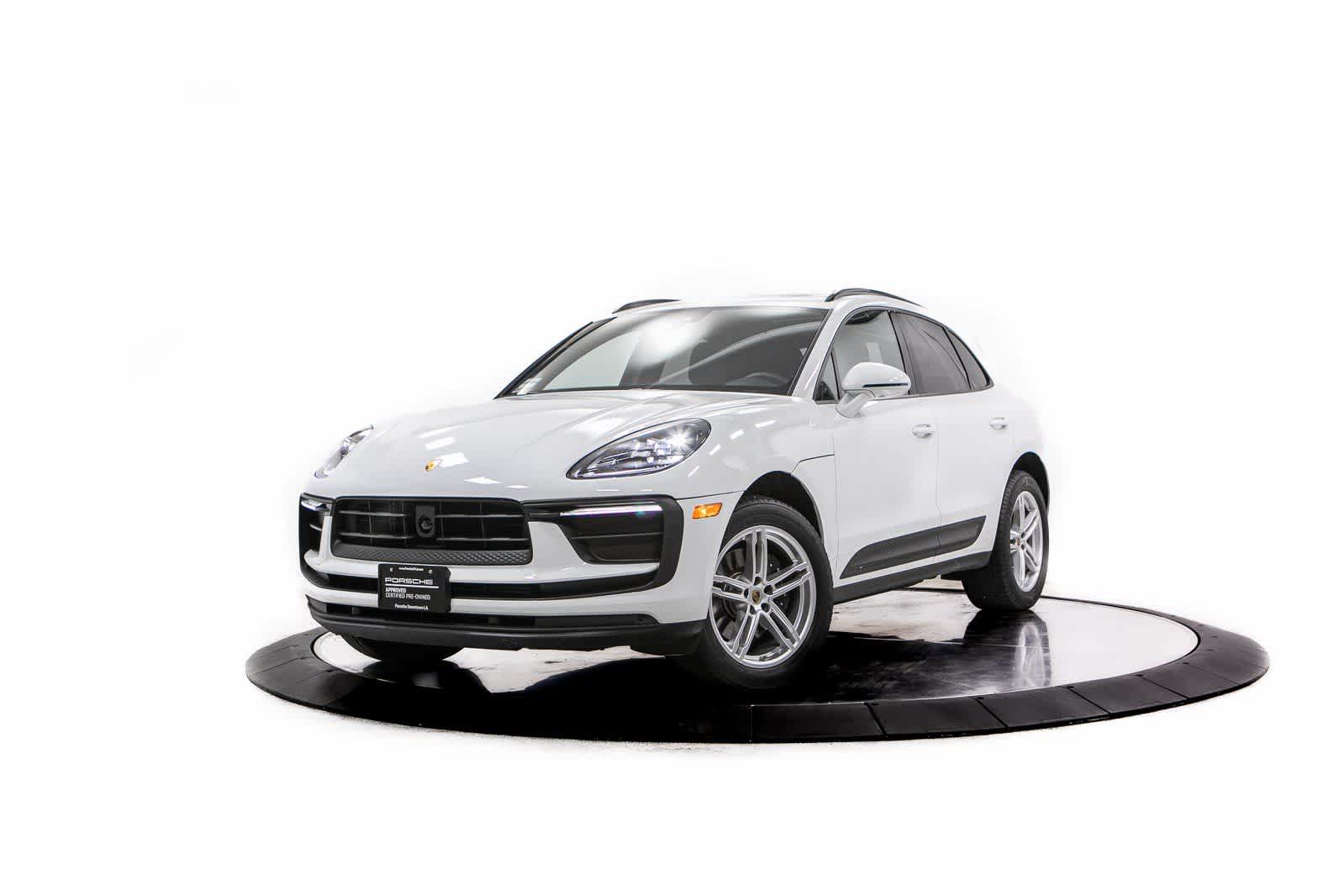 Thumbnail: 2023 Porsche Macan - 1