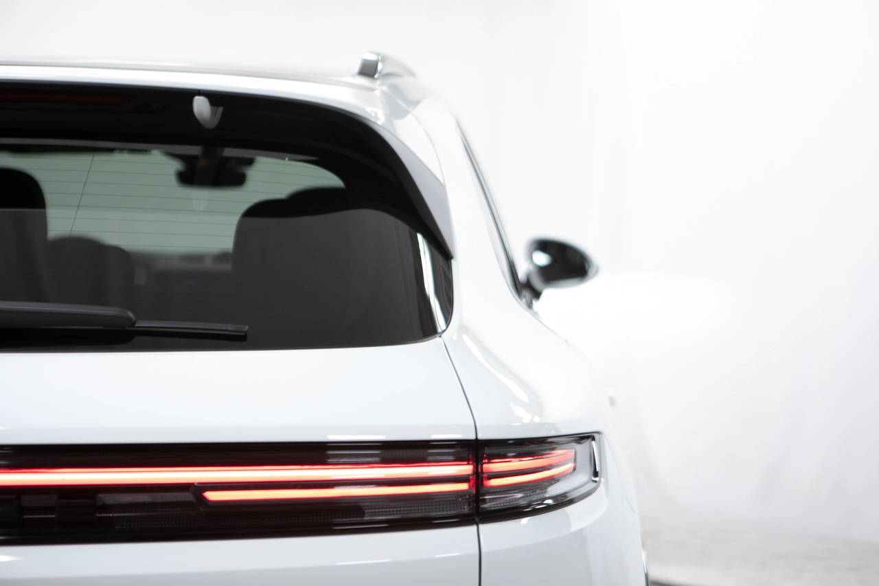 Thumbnail: 2026 Porsche Cayenne - 18