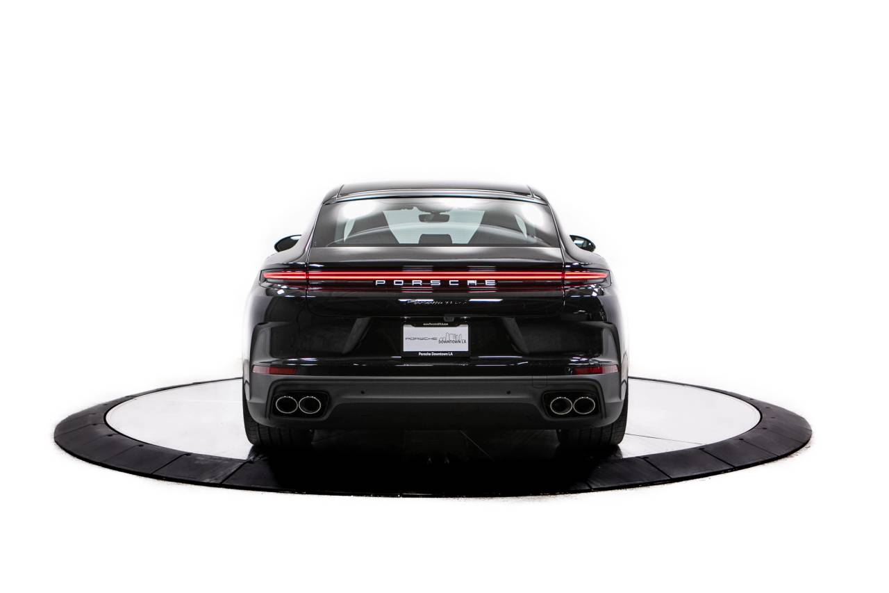 Thumbnail: 2026 Porsche Panamera - 6